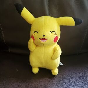 Tomy Pokemon Pikachu Plush 2017 9" Collectible Stuffed Animal Toy Doll Excellent